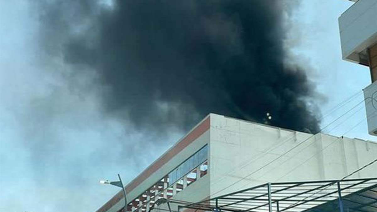 Fuego en Guerrero: se incendia el Centro de Convenciones Copacabana en Acapulco