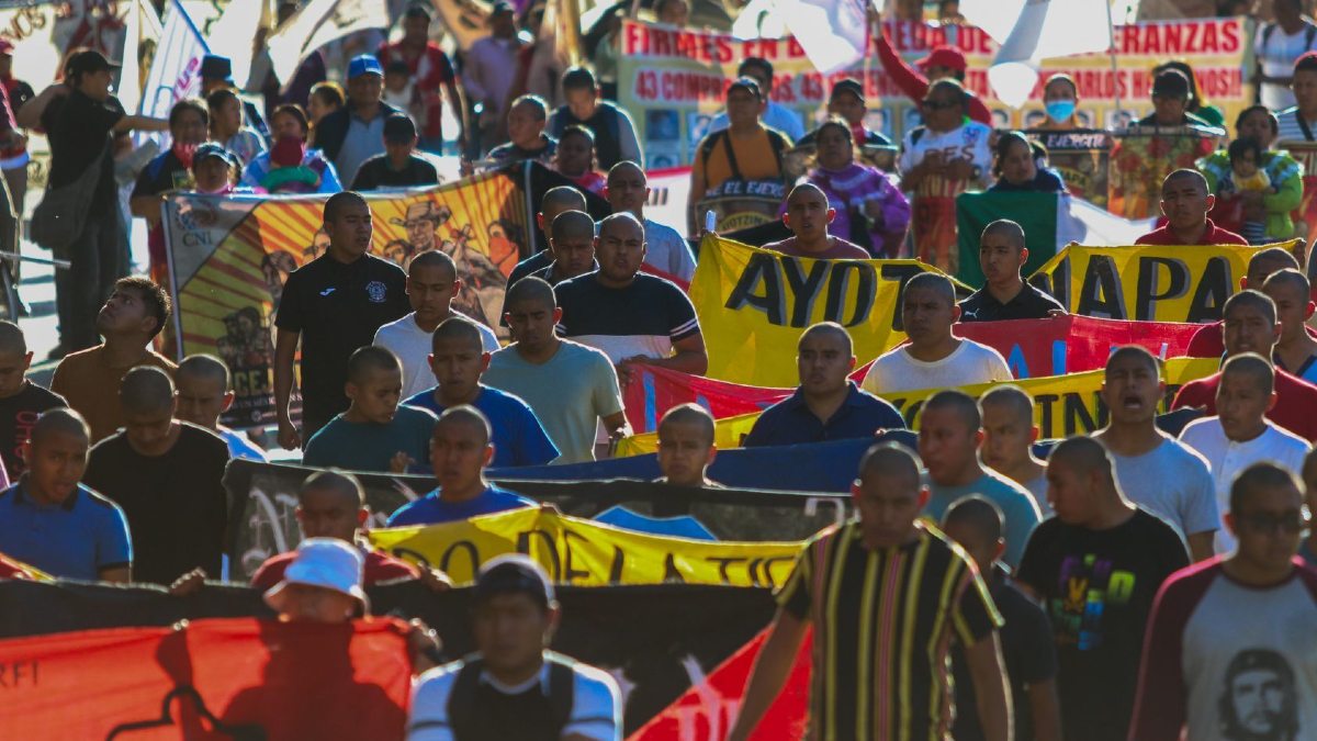 “Vivos los queremos”: marcha por los 43 normalistas de Ayotzinapa; ruta y alternativas viales