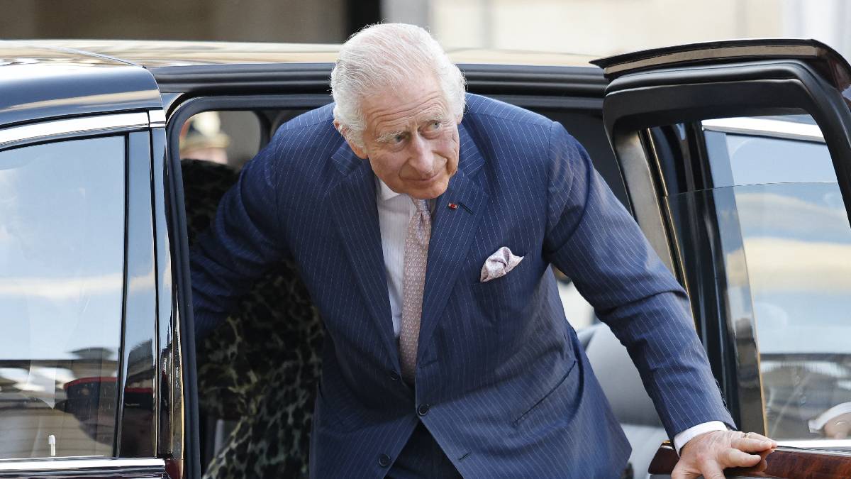 Difunden primeras imágenes: rey Carlos III reaparece en público tras su diagnóstico de cáncer