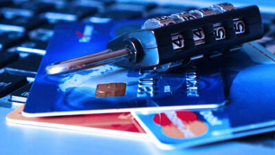 ¿Cómo pueden robar las claves de acceso a tu banco?
