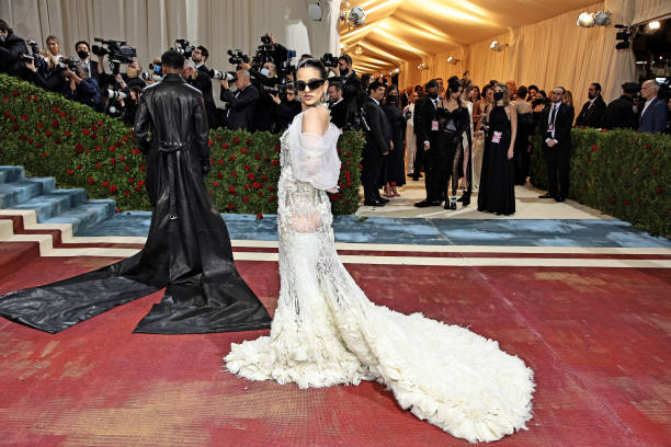 Rosalia vestuarios más escandalosos Met Gala 