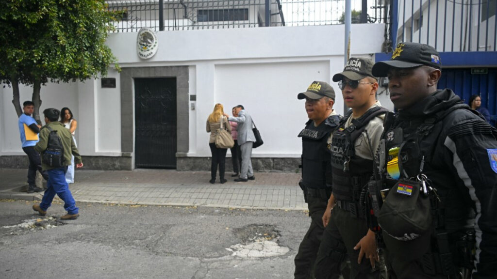 OEA convoca a 2 reuniones emergentes por el asalto de Ecuador a la embajada mexicana.. Foto AFP