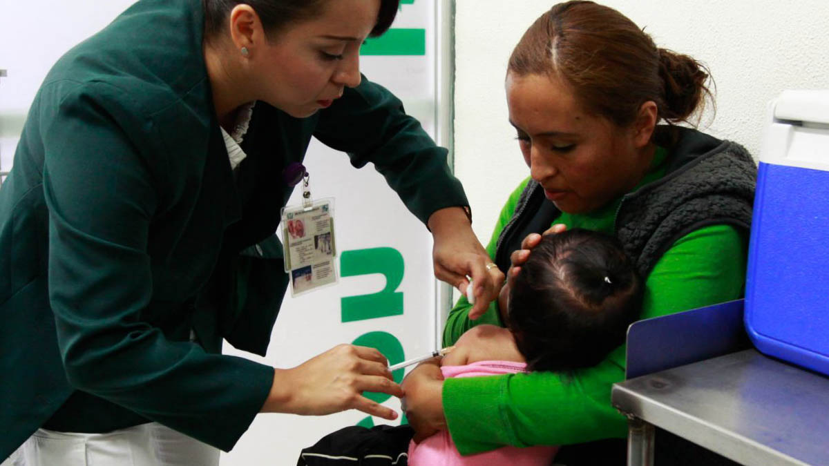 Secretaría de Salud convoca a aplicar vacunas faltantes a niños y niñas, ¿qué biológicos están disponibles?