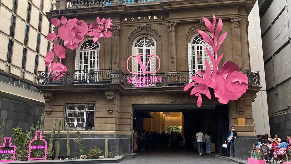 Valentino Beauty abre cafetería en CDMX, dónde está y precios de su menú 