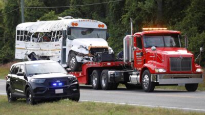 Autobús se accidenta en Florida, deja 8 mexicanos muertos