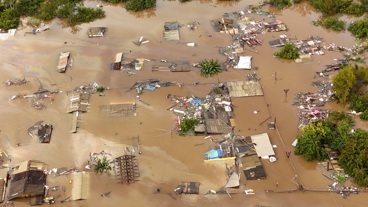 Las 5 imágenes más impactantes de Brasil, entre inundaciones, damnificados y muertos por las lluvias