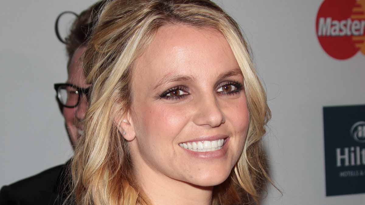 Britney Spears niega pelea con su novio en un hotel y culpa a su madre