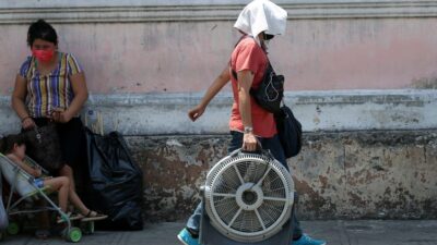 Calor en Yucatán obliga a pobladores a tomar medidas en sus hogares