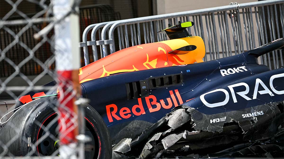¡Fuerte impacto! Checo Pérez sufre choque en el GP de Mónaco y destroza su auto; tuvo que abandonar la carrera