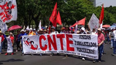 CNTE bloquea Circuito y Reforma en CDMX; alternativas viales