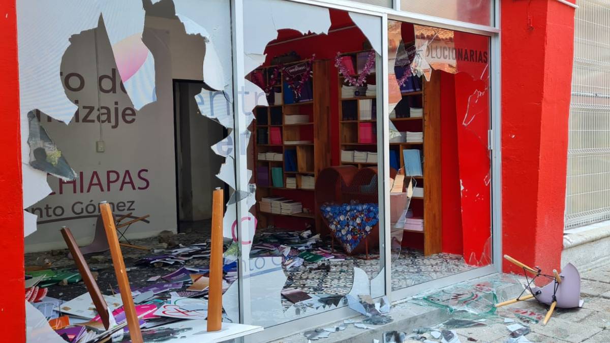 Tensión en Chiapas: CNTE vandaliza oficinas de partidos políticos