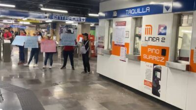 CNTE protesta en el Metro de la CDMX