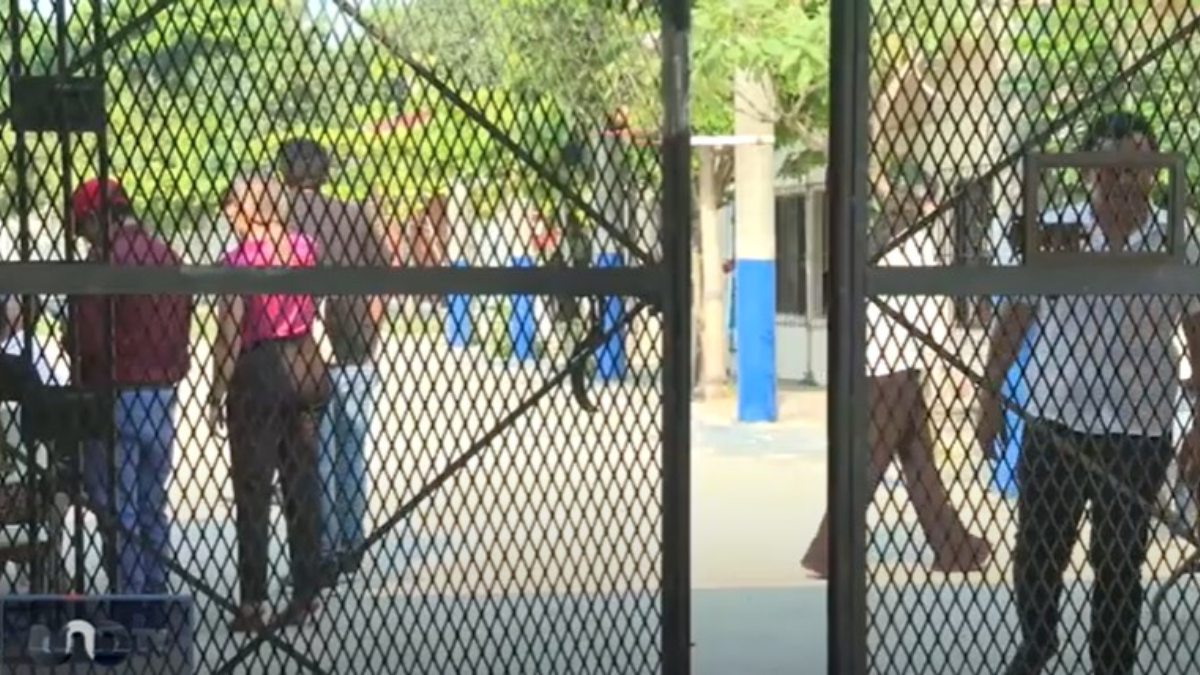Autoridades piden reanudar clases en escuela que fue amenazada en Veracruz