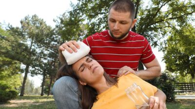Golpe de calor en bebés, embarazadas y adultos mayores: cómo reconocerlo y señales de alerta