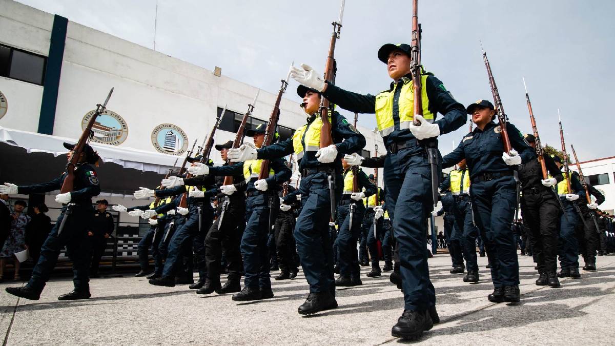 300 nuevos policías egresados de la Universidad de la Policía de la CDMX