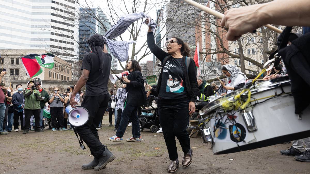 Policía canadiense arresta a manifestantes propalestinos en universidad de Alberta