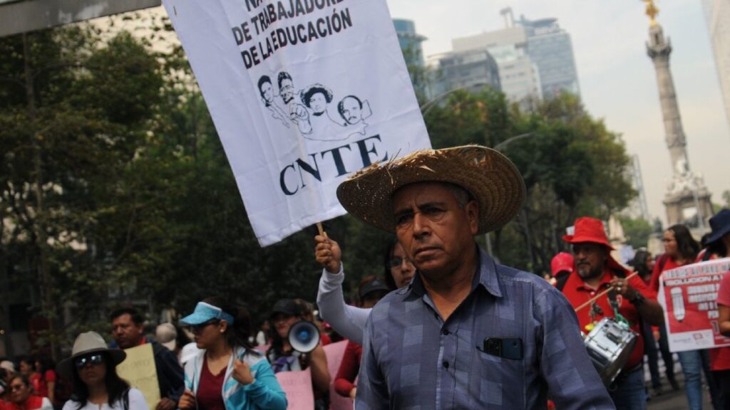 Marcha CNTE por Día del Maestro, hoy 15 de mayo 2024 en CDMX y estados