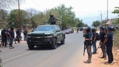 Policias comunitarios buscan permanecer en Heliodoro Castillo