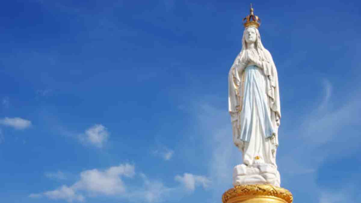 ¿Quién es la virgen de Fátima y cuál es su oración?