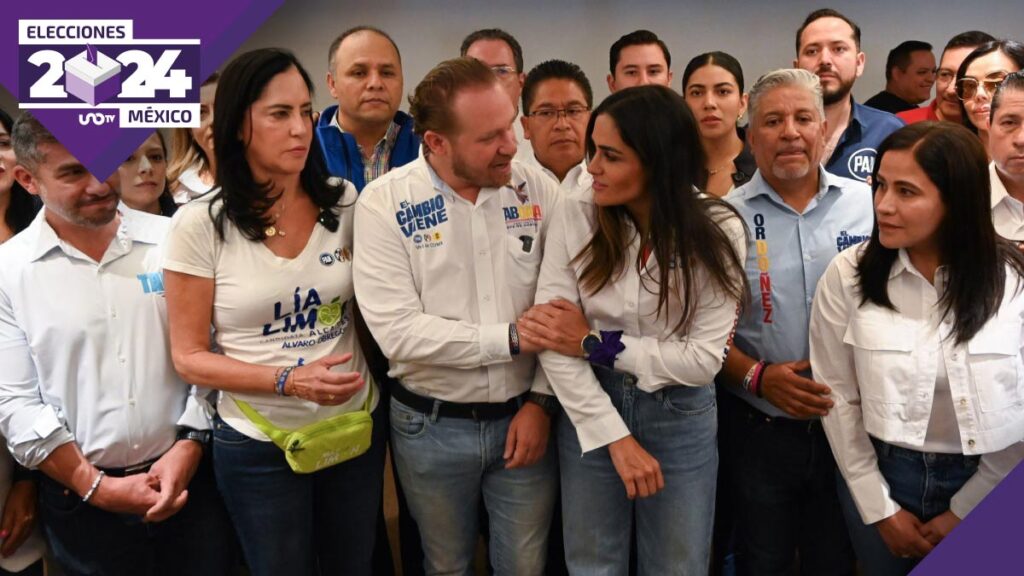 Alessandra Rojo de la Vega, candidata por Cuauhtémoc, CDMX con Santiago Taboada durante su conferencia de este domingo