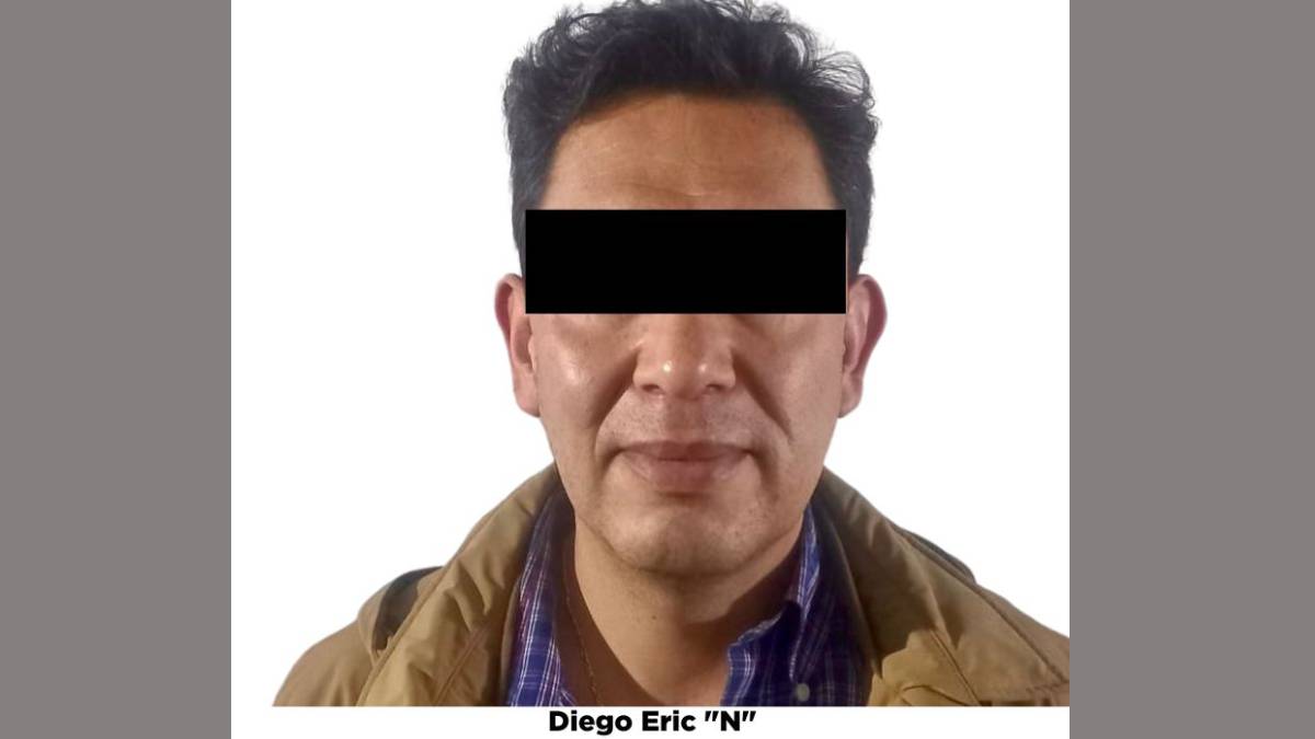 Detienen por extorsión a Diego Eric, alcalde con licencia de Santiago Tianguistenco
