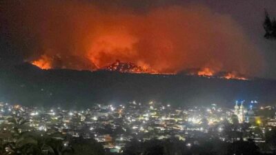 Uruapan, bajo llamas; arde Parque Nacional