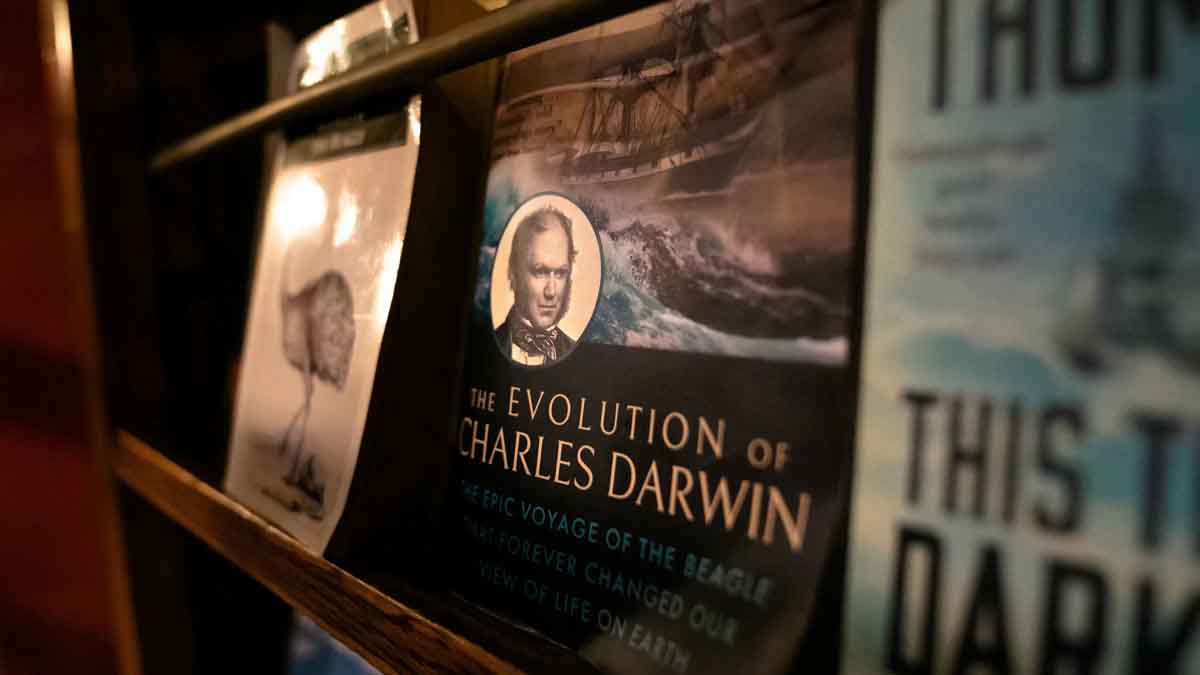 Recrean viaje de Darwin a Galápagos casi 200 años después
