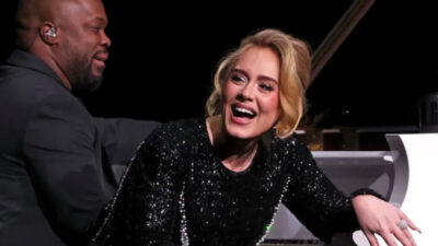 Adele confronta a fan homófobo en pleno show