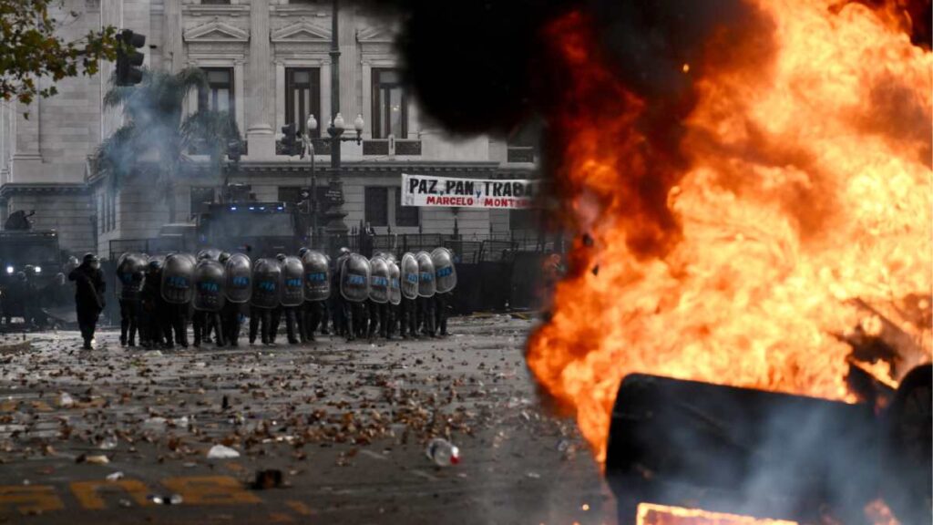 Protestas en Buenos Aires, Argentina, frente al Congreso por reformas