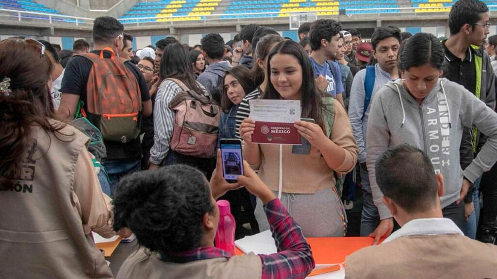 Beca Benito Juárez: Quiénes recibirán hasta 16 mil 800 pesos en junio