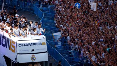 Así fueron los festejos que el Real Madrid organizó con su afición tras ganar la Champions League ante el Borussia Dortmund.