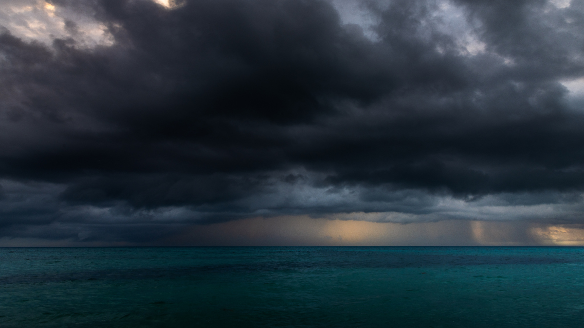 Onda tropical se dirige a la Península de Yucatán… y también podría convertirse en ciclón