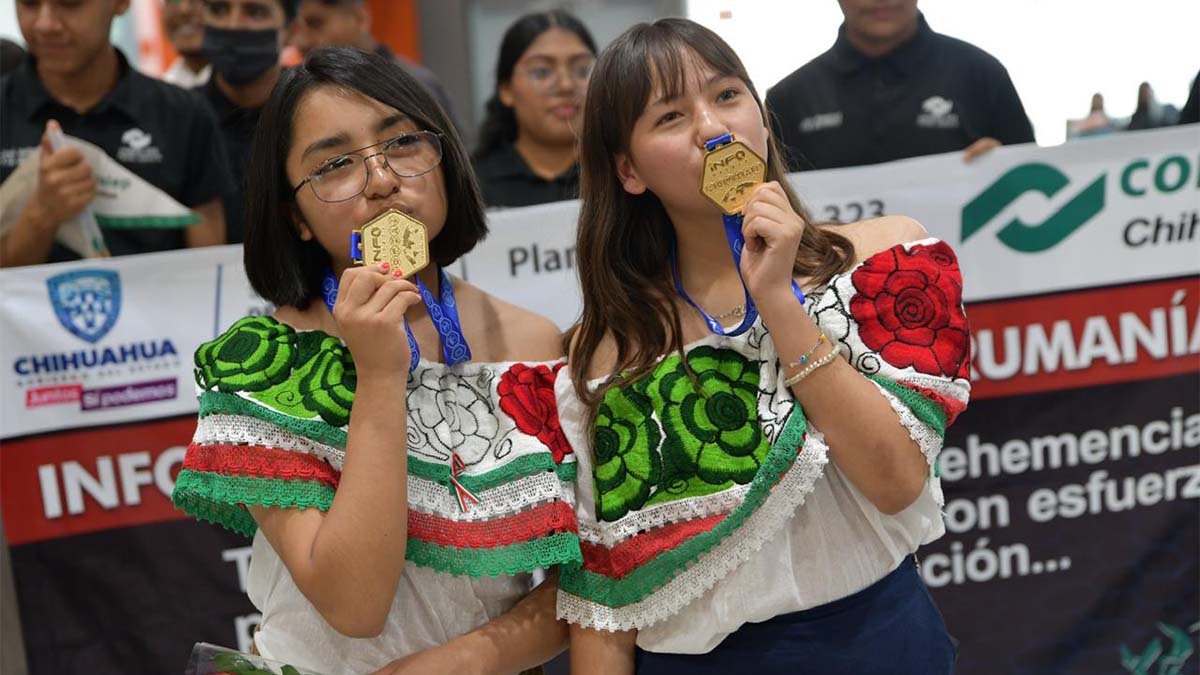 ¡La están rompiendo! Alumnas del Conalep Chihuahua ganan medalla de oro en concurso internacional de IA