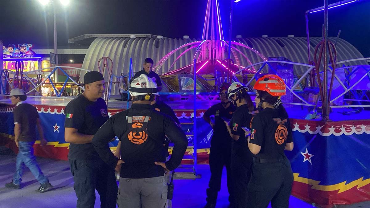 ¡Noche de terror! Falla en juego mecánico deja 30 personas atrapadas en la Expo Guadalupe