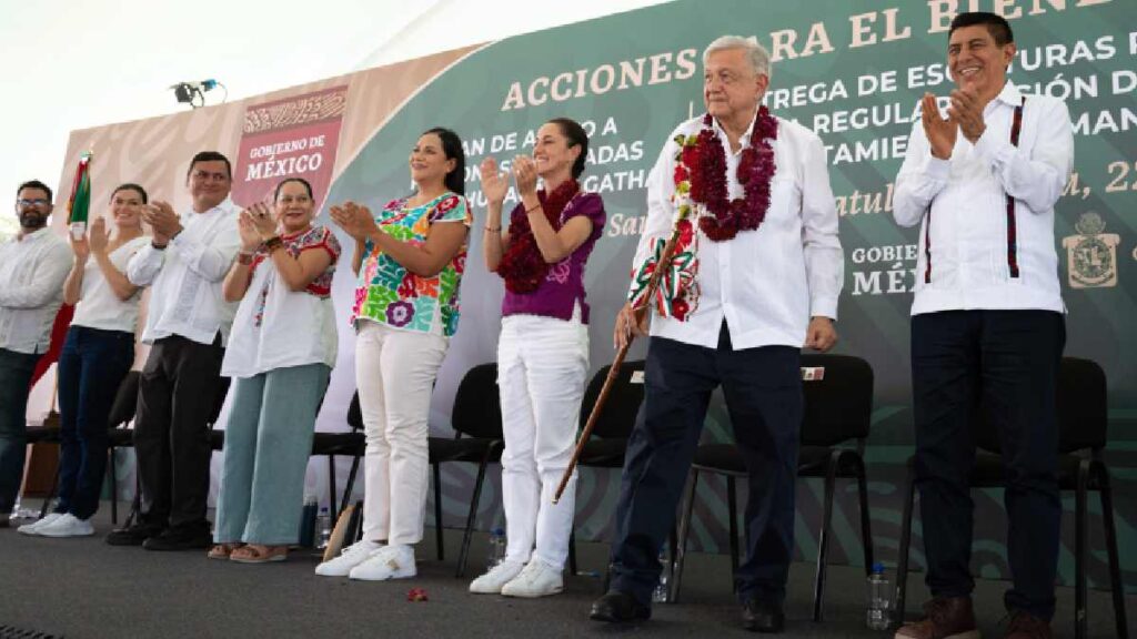 Fonatur expuso avances en materia ambiental, regularización de tierras y venta de lotes, en un evento realizado en Santa María Huatulco