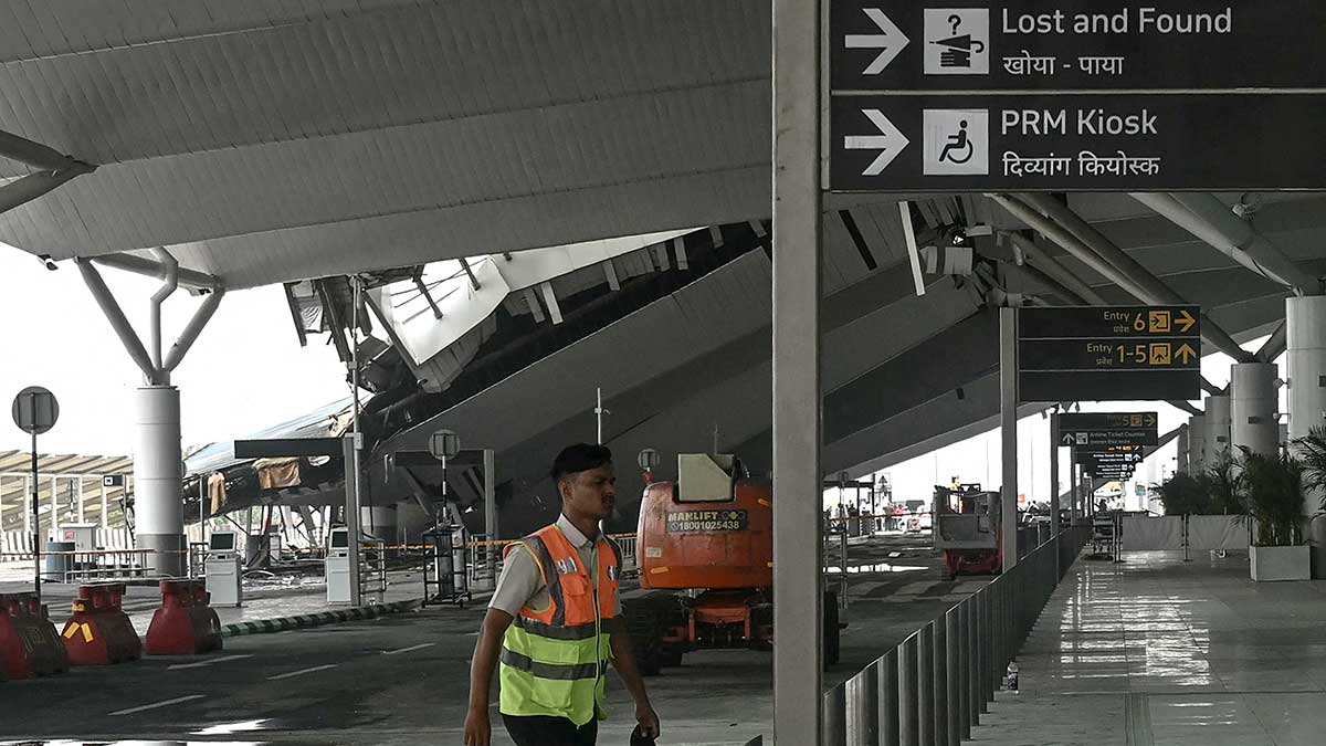 Un muerto y 8 heridos tras derrumbe de techo de aeropuerto en India