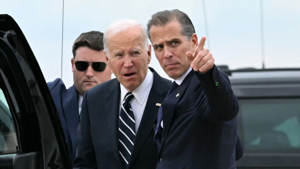 Joe Biden con su hijo Hunter