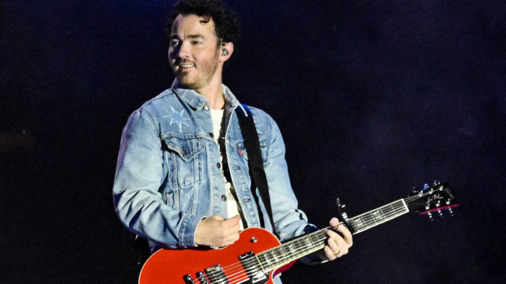 Kevin Jonas, integrante de los Jonas Brothers, fue operado por un cáncer de piel