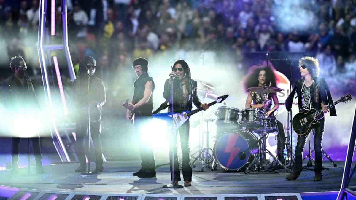 Lenny Kravitz luce como nuevo en la final de la UEFA Champions League