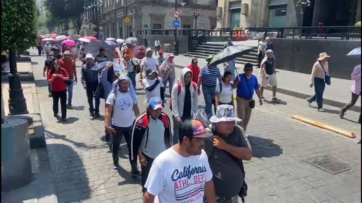 ¡Toma precauciones! Integrantes de la CNTE marchan desde el Zócalo hacia la Segob