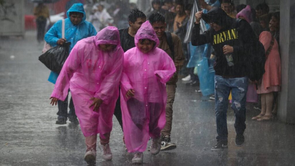 México espera lluvias y rachas fuertes de viento