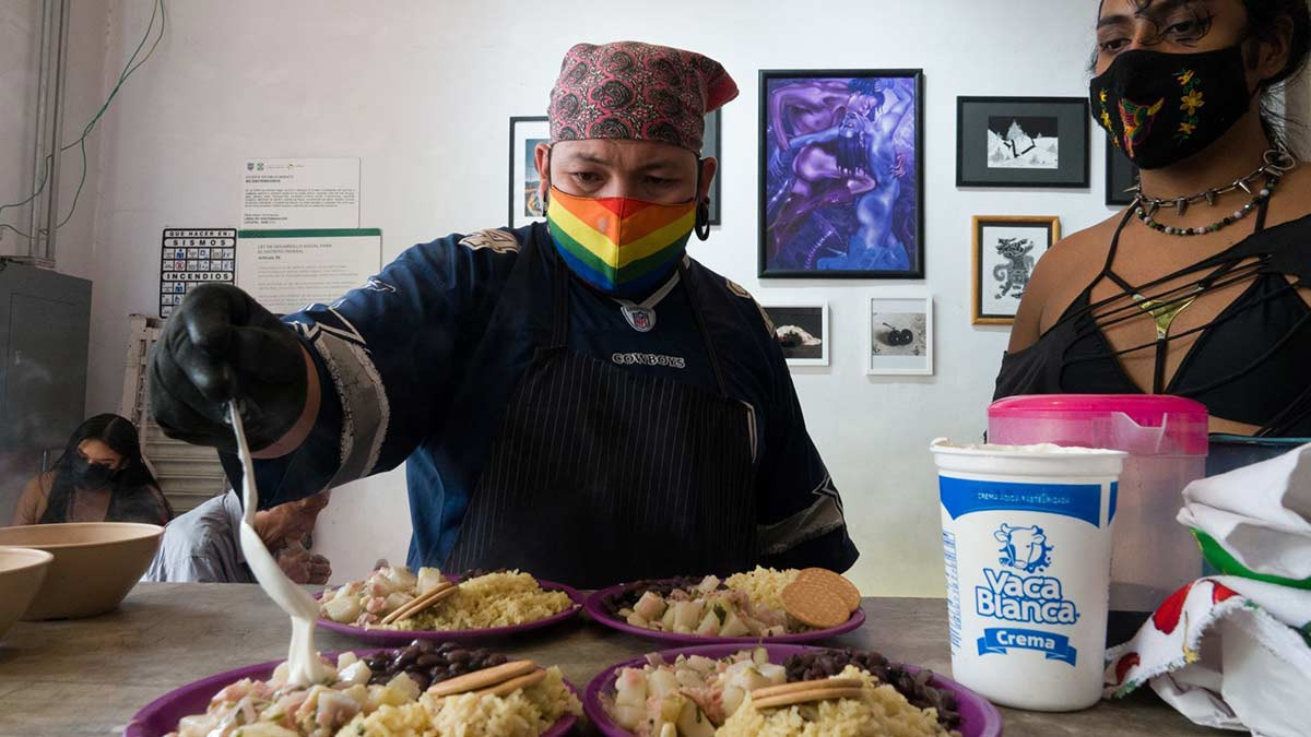 Manos amigues, el comedor comunitario que busca apoyar a la comunidad LGBTQ+