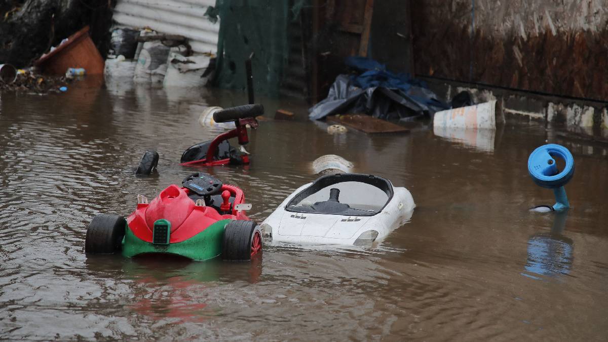 ¡Bajo agua! Intensas lluvias dejan un muerto y más de 4 mil damnificados en Chile