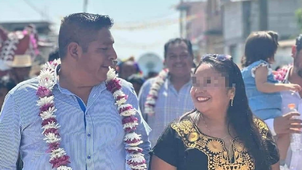 Alcalde de Acteopan, Puebla, sigue prófugo: golpeó, atropelló y mató a su esposa