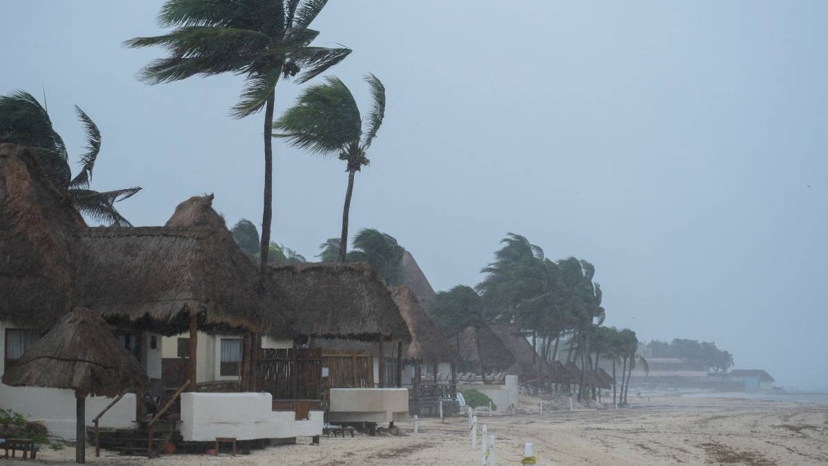 ¡Pasó con todo! Tormenta Alberto se “comió” playas de Quintana Roo