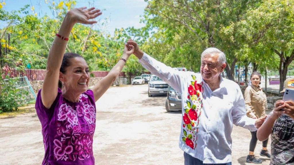 SISMO SORPRENDE A SHEINBAUM Y AMLO EN EVENTO EN OAXACA