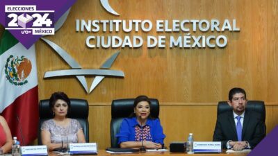 Clara Brugada recibe constancia de mayoría. Foto: Cuartoscuro