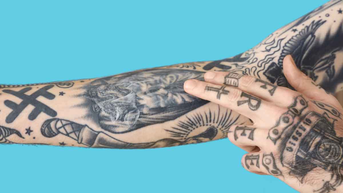 ¿Los tatuajes están relacionados con un mayor riesgo de cáncer?, esto dice estudio