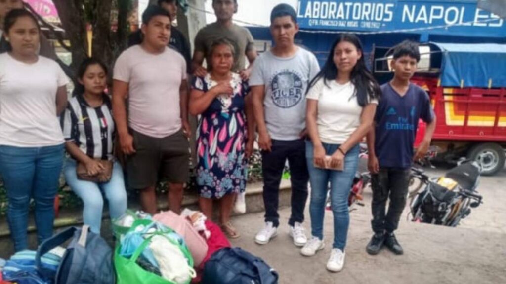 Pobladores rescatados en Tila, Chiapas.