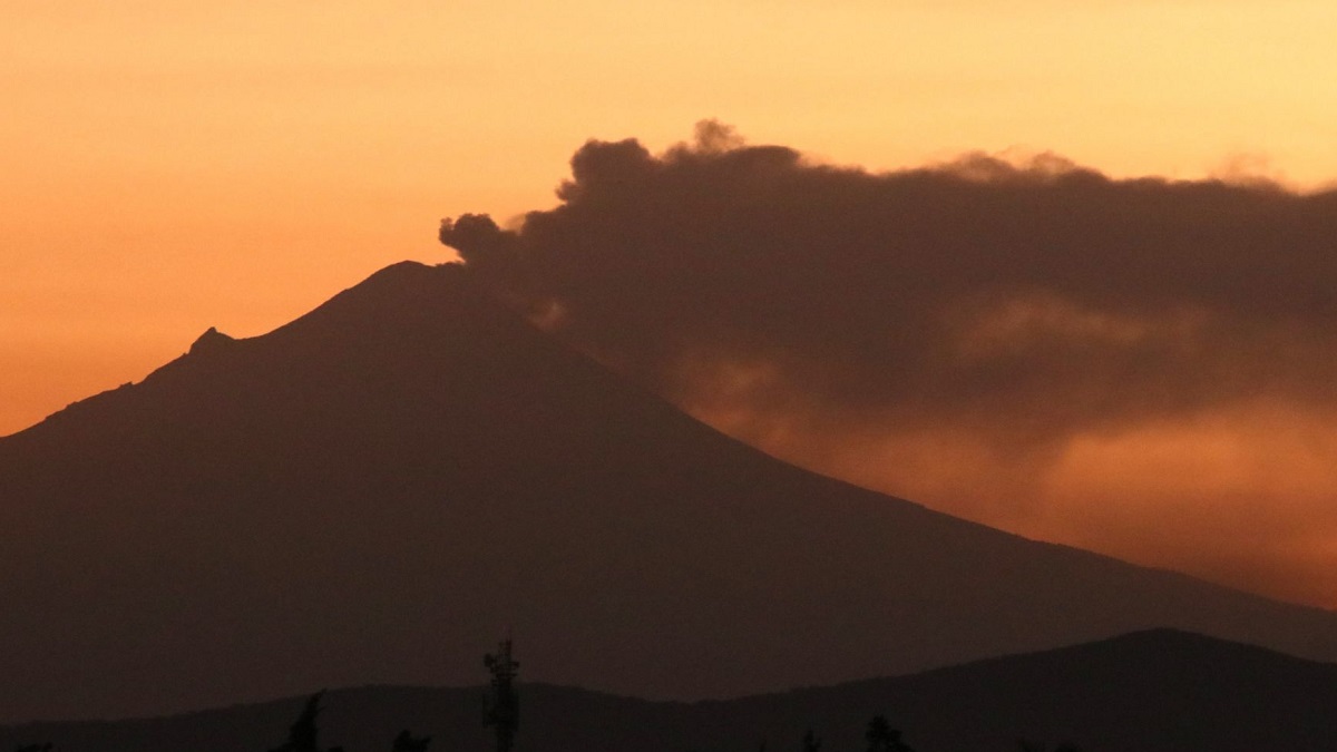 Volcán Popocatépetl despierta inquieto este miércoles; imágenes